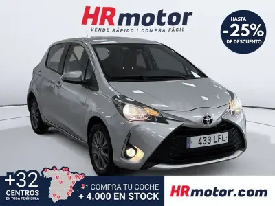 Occasion Toyota Yaris Active 111 ch (81 kW) 2020 Gris Berline
