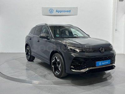 Usado VW Tiguan R-line 150 CV (110 kW) 2024 Gris / plata SUV