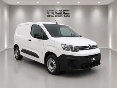 Usado Citroën Berlingo 100 CV (73 kW) 2022 Blanco Monovolumen