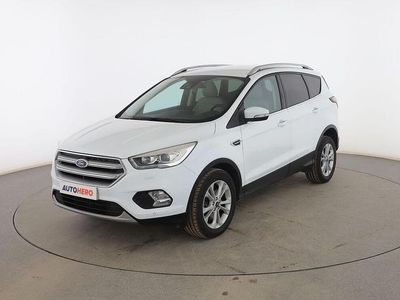 Blanco Usado 2018 Ford Kuga Titanium SUV | 15.199 € (Buen precio)