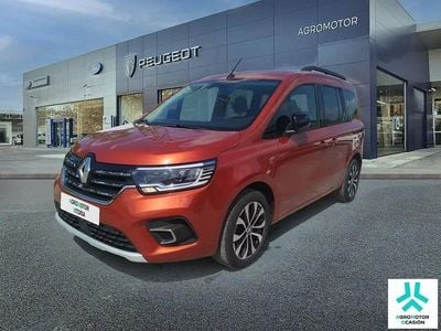Begagnad Renault Kangoo Techno 130 HK (95 kW) 2023 Orange Minibuss