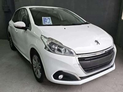 Usado Peugeot 208 Active 99 CV (72 kW) 2016 Blanco Utilitario