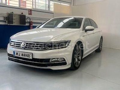 Usado VW Passat Sportline 190 CV (139 kW) 2017 Blanco Berlina