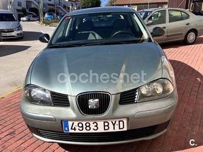 Usado Seat Ibiza 75 CV (55 kW) 2002 Verde Utilitario