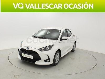 Usado Toyota Yaris Hybrid Active 116 CV (85 kW) 2021 Blanco Berlina