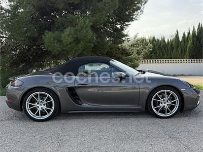 Gris / plata Usado 2024 Porsche 718 Boxster Descapotable | 90.000 € (Un poco caro)