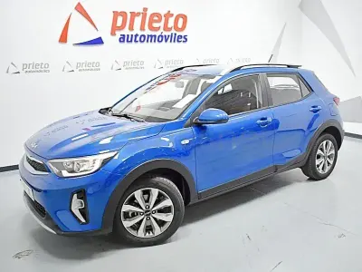 Usado Kia Stonic 84 CV (61 kW) 2022 Azul SUV