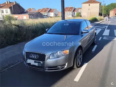 Usado Audi A4 140 CV (102 kW) 2006 Gris / plata Berlina
