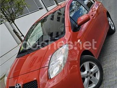 Usado Toyota Yaris Luna 75 CV (55 kW) 2006 Naranja Berlina
