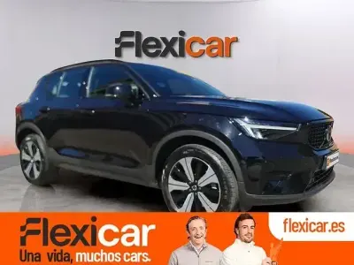 Usado Volvo XC40 Plus 211 CV (155 kW) 2024 Negro SUV
