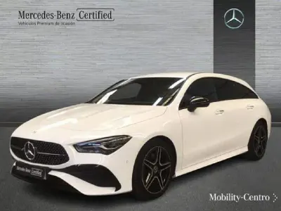Usado Mercedes CLA200 AMG line 150 CV (110 kW) 2024 Blanco polar Coupe