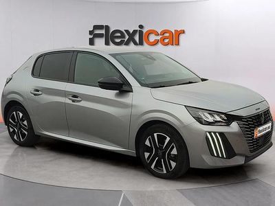 Usado Peugeot 208 Allure 101 CV (74 kW) 2025 Gris Utilitario