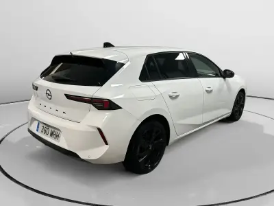 Usado Opel Astra GS Line 130 CV (95 kW) 2023 Blanco Berlina