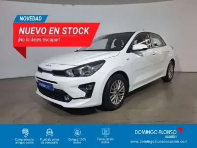 Usado Kia Rio 101 CV (74 kW) 2021 Blanco Berlina