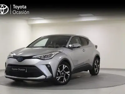 Usado Toyota C-HR Advance 122 CV (89 kW) 2023 Gris / plata SUV
