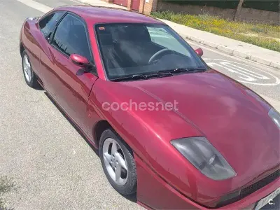 Usado Fiat Coupé 130 CV (95 kW) 1999 Granate Coupe