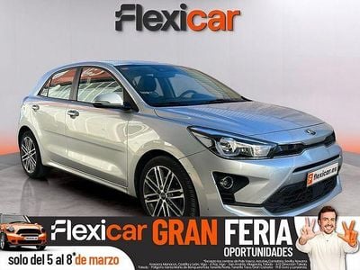 Usado Kia Rio 120 CV (88 kW) 2021 Gris Berlina