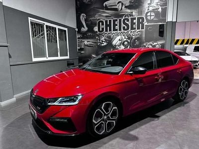 Usado Skoda Octavia RS 245 CV (180 kW) 2023 Rojo Utilitario