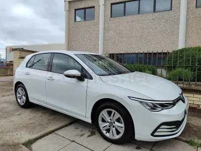 Brugt VW Golf VIII 115 HK (84 kW) 2022 Hvid Sedan