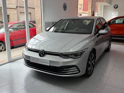 Usado VW Golf VIII R-line 150 CV (110 kW) 2023 Gris / plata Berlina