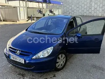 Käytetty Peugeot 307 110 HP (80 kW) 2005 Sininen Sedan