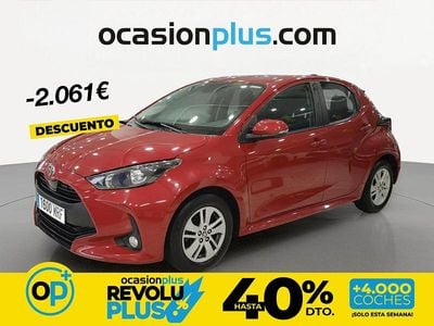 Usado Toyota Yaris Edition 125 CV (91 kW) 2024 Rojo Utilitario