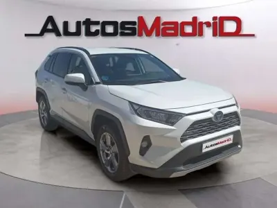 Usado Toyota RAV4 Advance 222 CV (163 kW) 2021 Blanco SUV