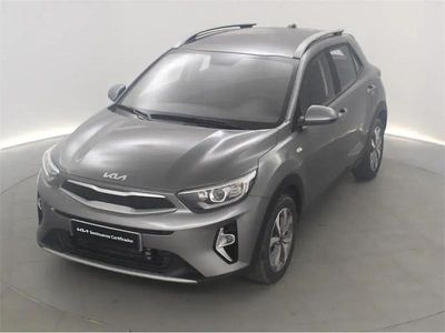 Usado Kia Stonic 100 HP (73 kW) 2025 Cinzento SUV