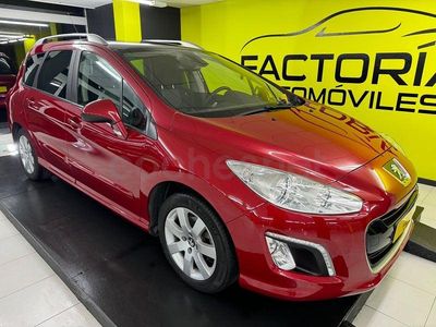 Begagnad Peugeot 308 SW Active 112 HK (82 kW) 2013 Röd Kombi