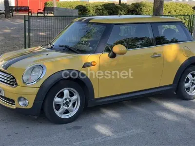 Usado Mini ONE 75 CV (55 kW) 2009 Amarillo Utilitario