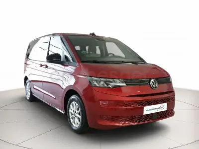 Usado VW Multivan 150 CV (110 kW) 2025 Rojo Monovolumen