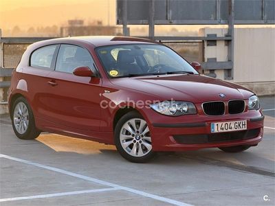Usado BMW 118 143 CV (105 kW) 2008 Rojo Utilitario