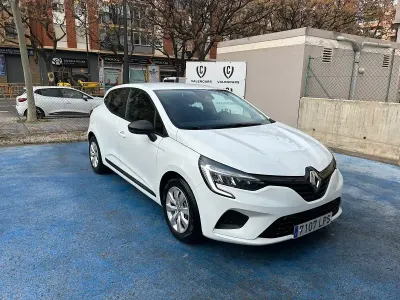 Usado Renault Clio V Business 67 CV (49 kW) 2021 Blanco Berlina