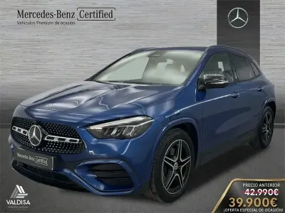 Usado Mercedes GLA200 AMG line 150 CV (110 kW) 2024 Azul espectra SUV