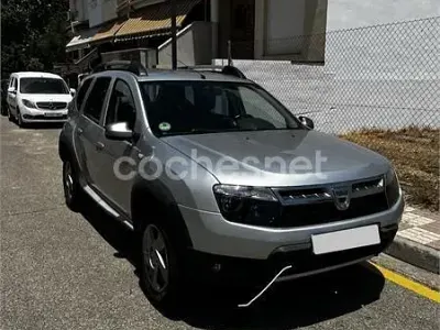 Usado Dacia Duster Lauréate 110 CV (80 kW) 2013 Gris / plata SUV