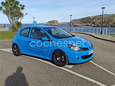 Usado Renault Clio II 200 CV (147 kW) 2007 Azul Berlina