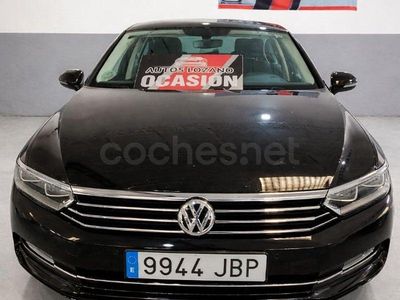 Usado VW Passat Advance 150 CV (110 kW) 2016 Negro Berlina