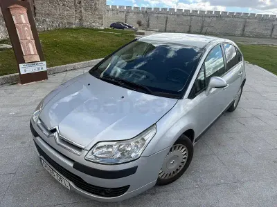 Usado Citroën C4 110 CV (80 kW) 2005 Gris / plata Berlina