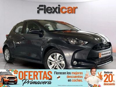 Usado Toyota Yaris Hybrid Business Edition 116 CV (85 kW) 2021 Negro Berlina