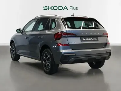Usado Skoda Kamiq Selection 115 CV (84 kW) 2025 Gris SUV