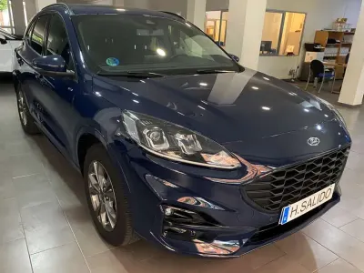 Usado Ford Kuga ST-Line 190 CV (139 kW) 2023 Azul SUV