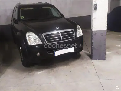Usado SsangYong Rexton II 165 CV (121 kW) 2007 Negro SUV