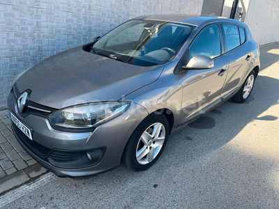 Beige Usado 2014 Renault Mégane Intens Berlina | 4600 € (Precio justo)