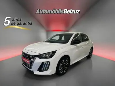 Usado Peugeot 208 Allure 102 CV (75 kW) 2025 Blanco Utilitario