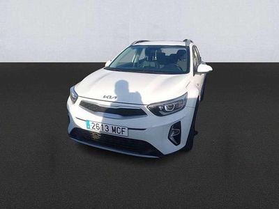 Usado Kia Stonic 101 CV (74 kW) 2022 Blanco SUV