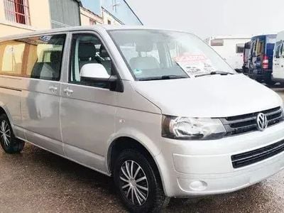 Usado VW Caravelle Comfortline 140 CV (102 kW) 2012 Gris Monovolumen