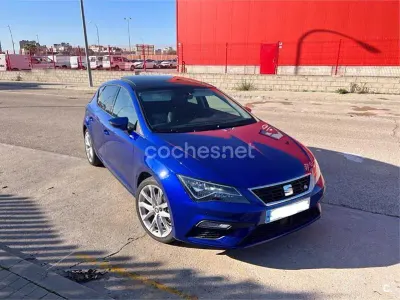 Usado Seat Leon FR 130 CV (95 kW) 2018 Azul Berlina