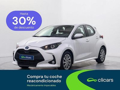 Usado Toyota Yaris Hybrid Active 116 CV (85 kW) 2024 Blanco Berlina