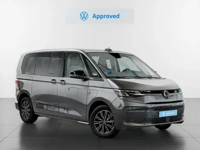 Usado VW Multivan Life 218 CV (160 kW) 2024 Gris / plata Monovolumen