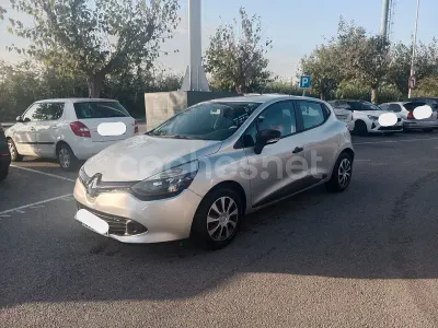 Usado Renault Clio IV Expression 75 CV (55 kW) 2014 Gris / plata Berlina